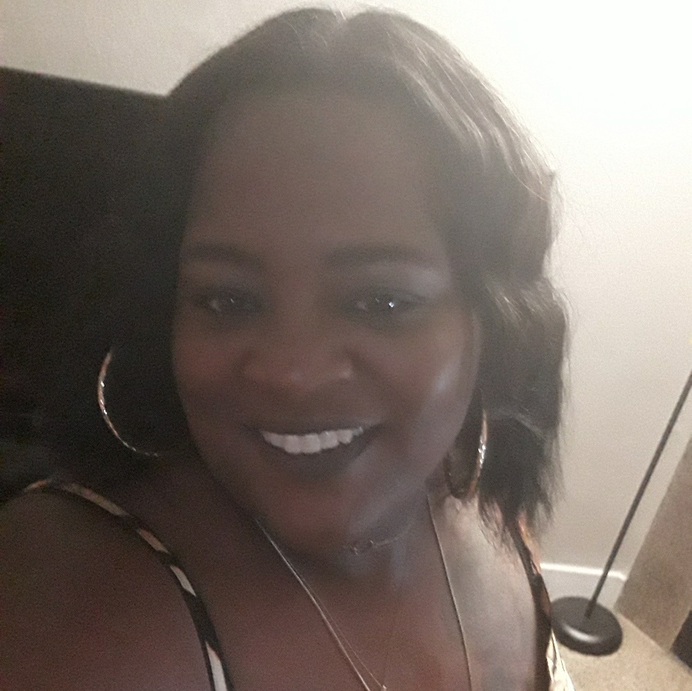 Meet your Posher, Schaniqua